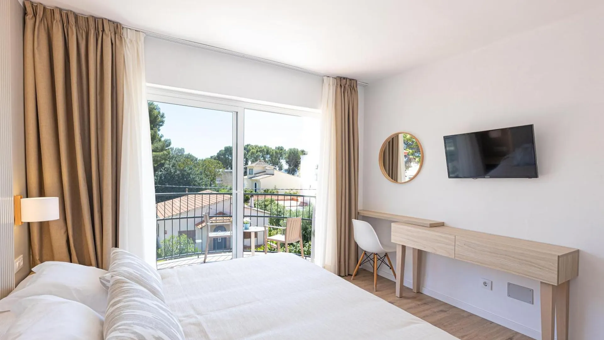Martinez Apartments Palmanova España
