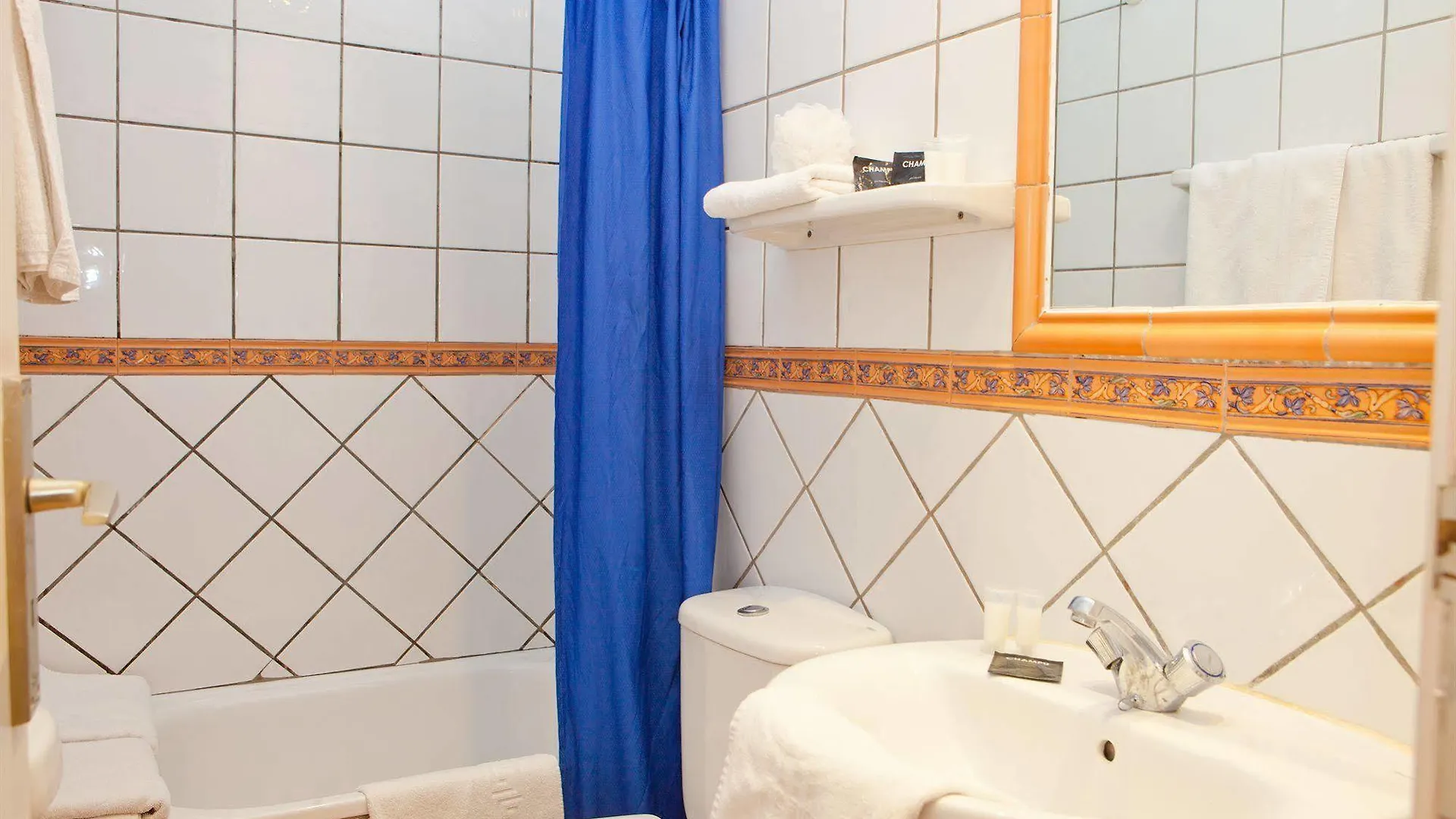 Apartahotel Martinez Apartments Palmanova